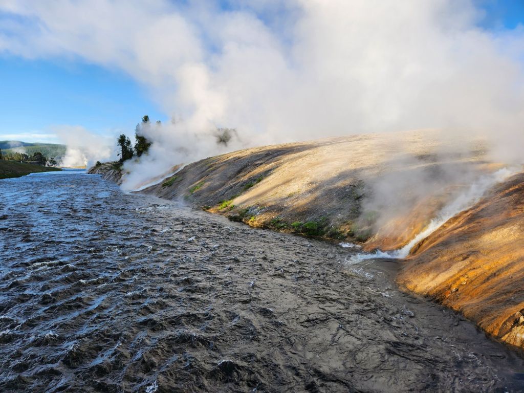 Hot springs feeding the Little Firehole River