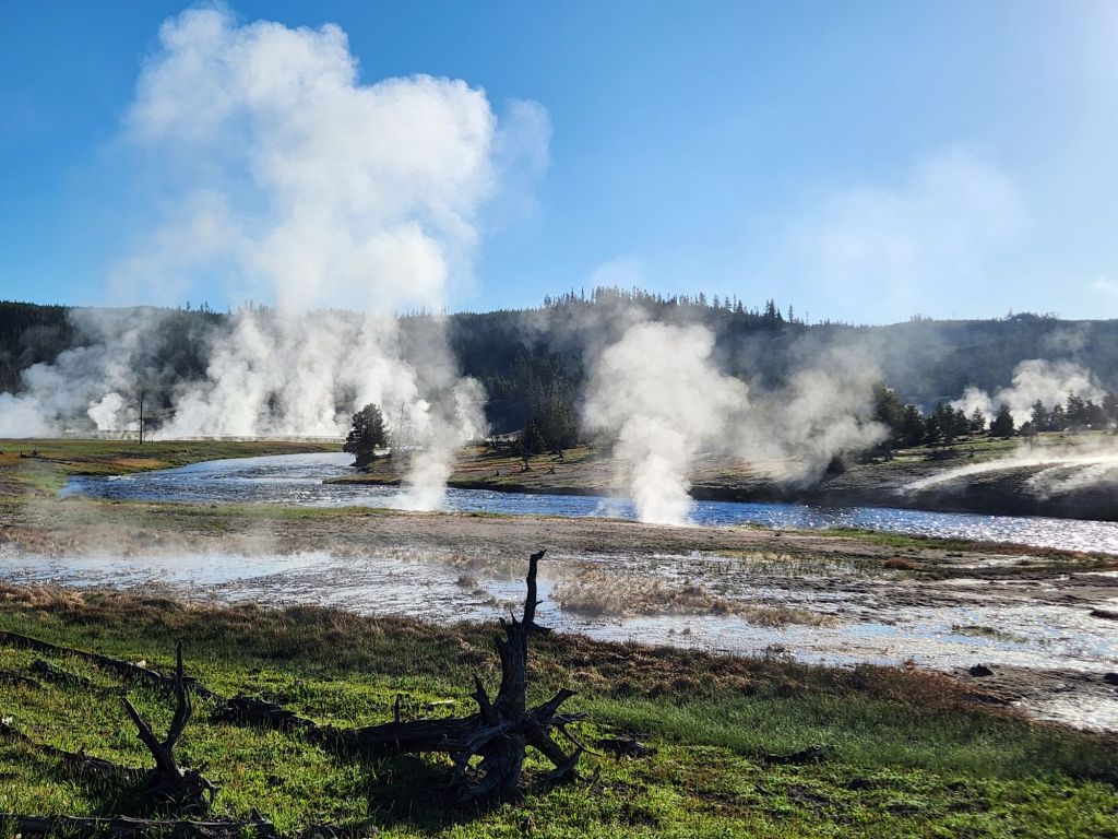 Hot springs feeding Little Fire Hole River