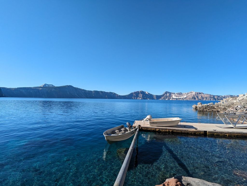 Boats and dick floating in Crater