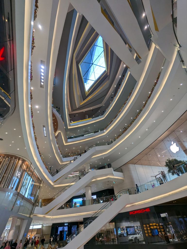 Iconsaim mall floors